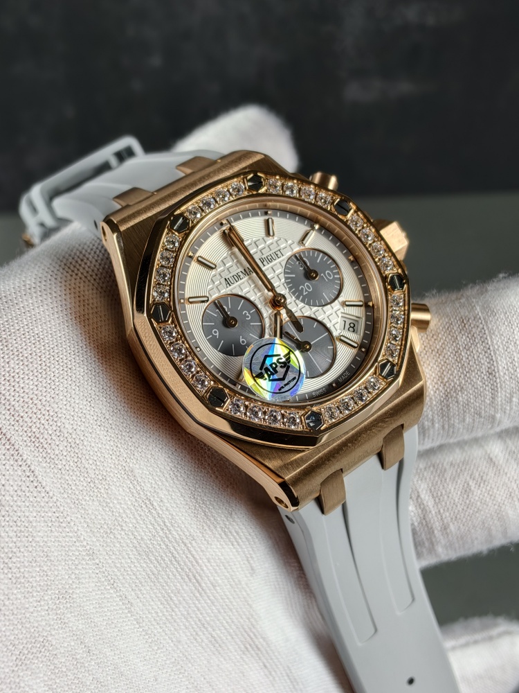 APSF Royal Oak Offshore Lady 26231OR Rose Gold Diamond Bezel Silver Dial | 37mm | Quartz Movement