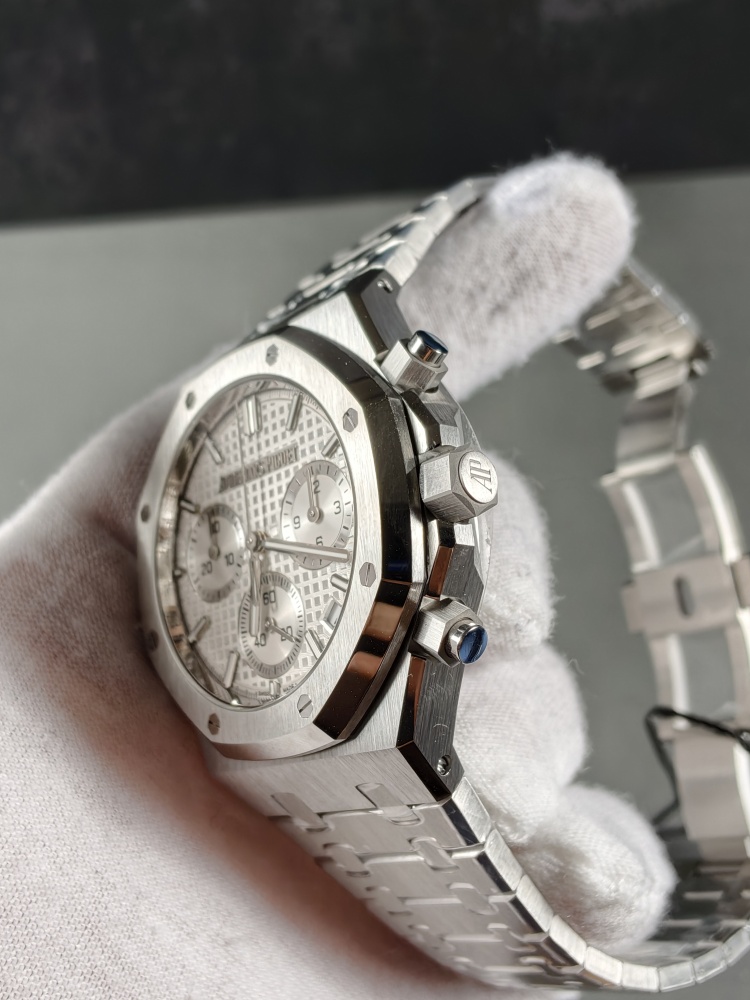 ZF Free-Sprung Royal Oak Chronograph 26240 White Dial | 41mm | Free-Sprung 4401 Super Clone Movement