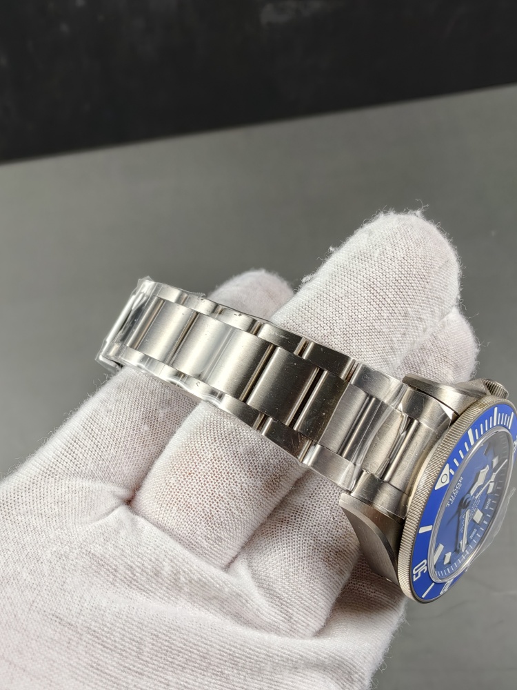 XF Pelagos Blue Dial | 42mm | A2824 Automatic Movement