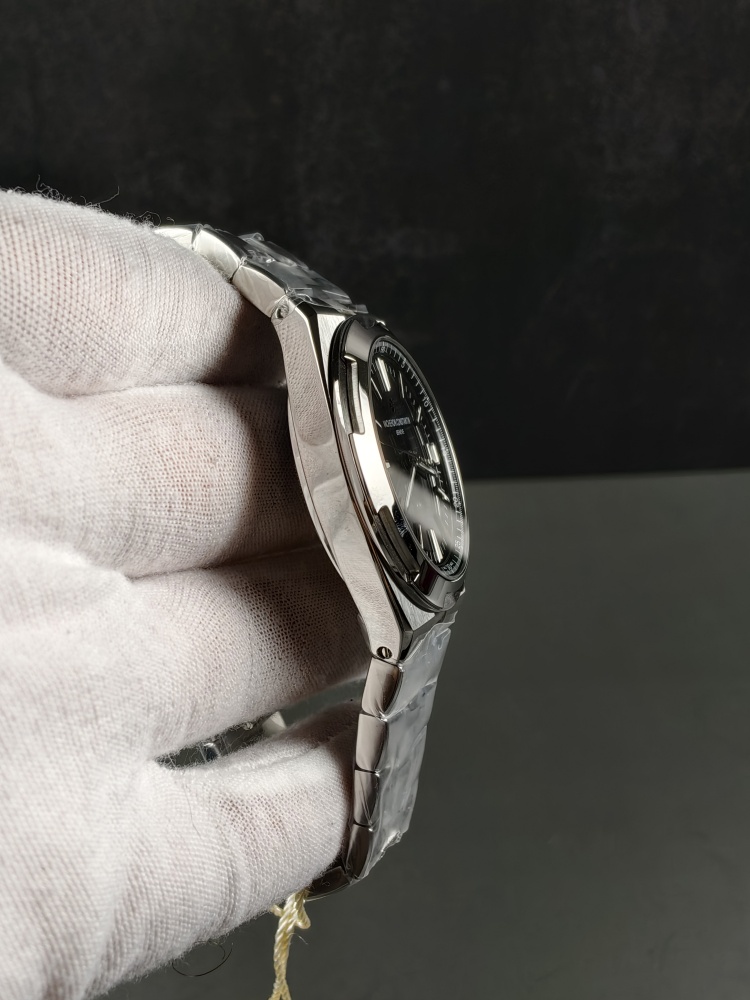 PPF Overseas 4500V Black Dial | 41mm | Clone 5100 Automatic Movement