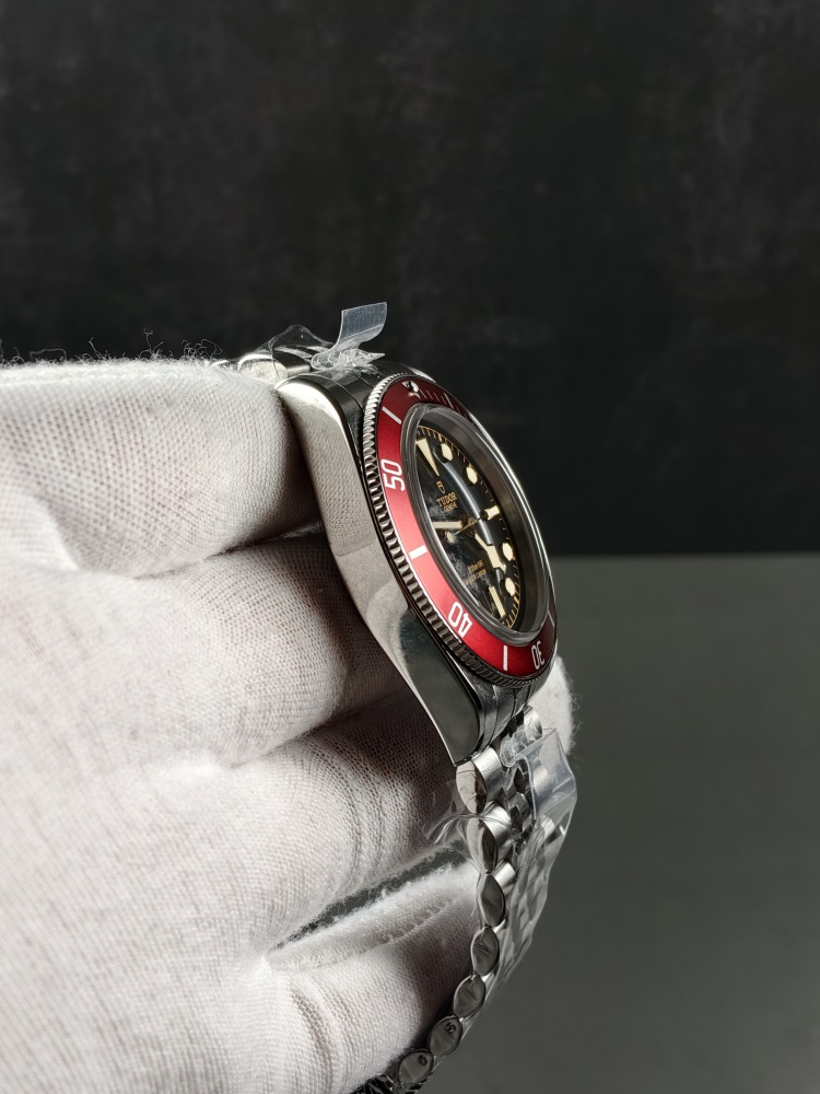 ZF Black Bay Red Bezel Black Dial | 41mm | A2824 Automatic Movement