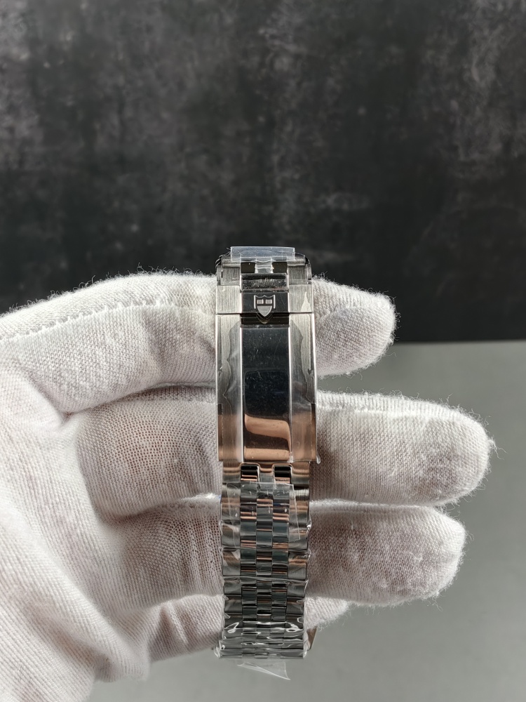ZF Black Bay Red Bezel Black Dial | 41mm | A2824 Automatic Movement