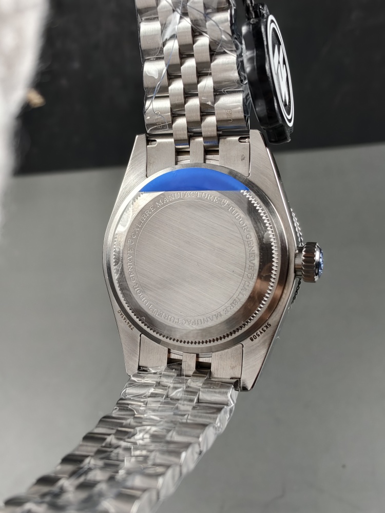 ZF Black Bay Red Bezel Black Dial | 41mm | A2824 Automatic Movement