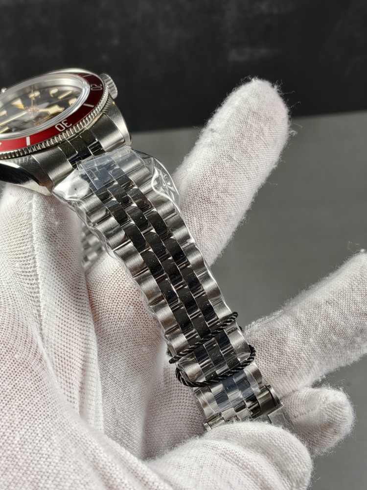 ZF Black Bay Red Bezel Black Dial | 41mm | A2824 Automatic Movement