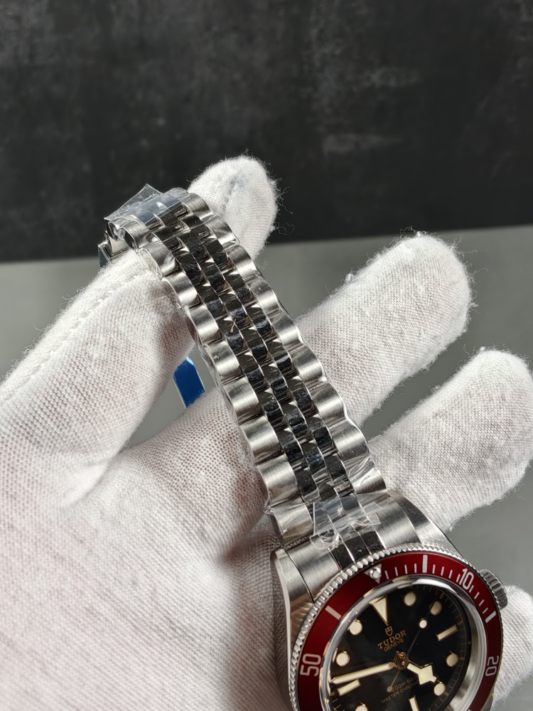 ZF Black Bay Red Bezel Black Dial | 41mm | A2824 Automatic Movement
