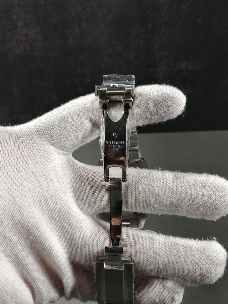 ZF Black Bay 79230B Blue Bezel Black Dial | 41mm | A2824 Automatic Movement