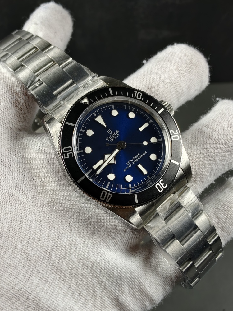 ZF Black Bay 79230B Blue Bezel Black Dial | 41mm | A2824 Automatic Movement