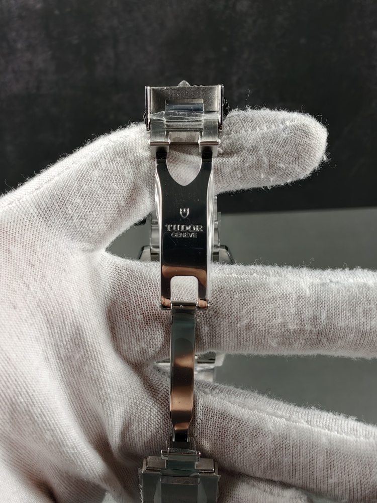 ZF Black Bay 68 Silver Dial | 43mm | A2824 Automatic Movement