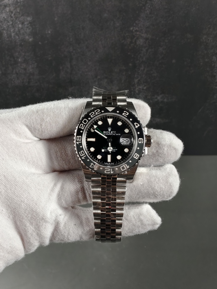 VSF GMT-Master II “Bruce Wayne” 126710GRNR