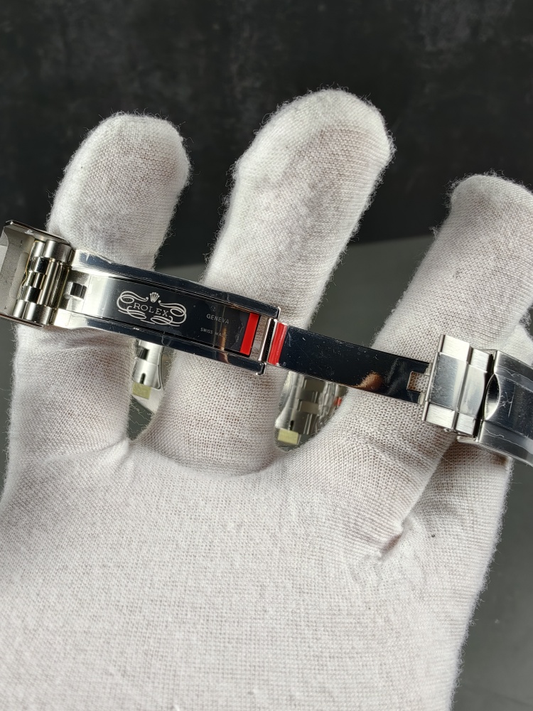 VSF GMT-Master II “Bruce Wayne” 126710GRNR