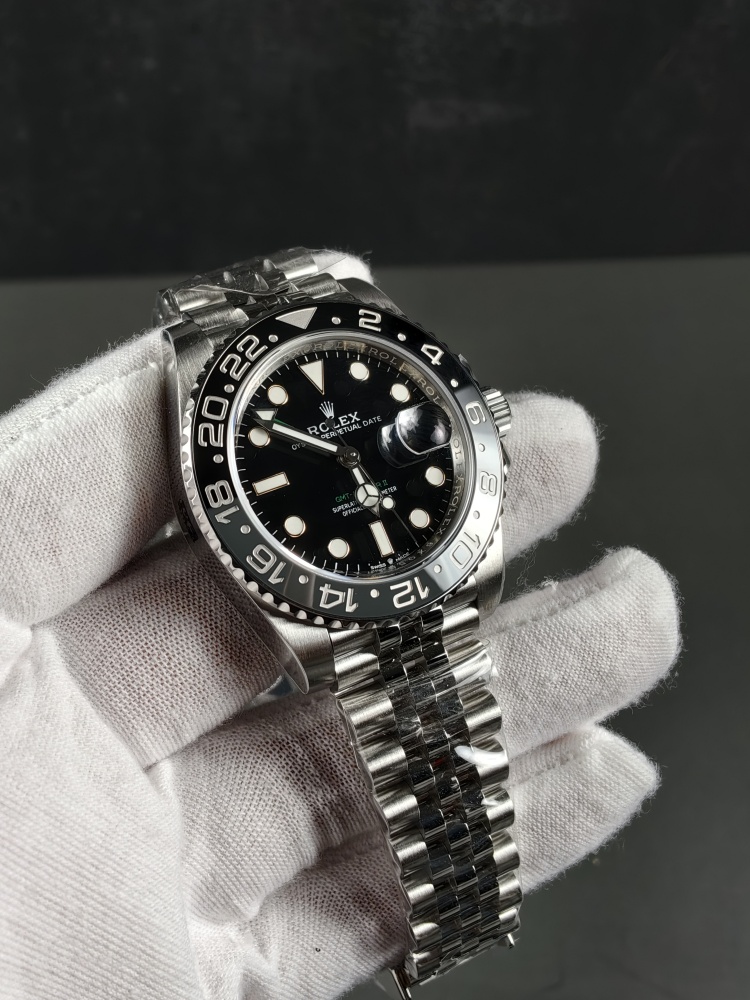 VSF GMT-Master II “Bruce Wayne” 126710GRNR