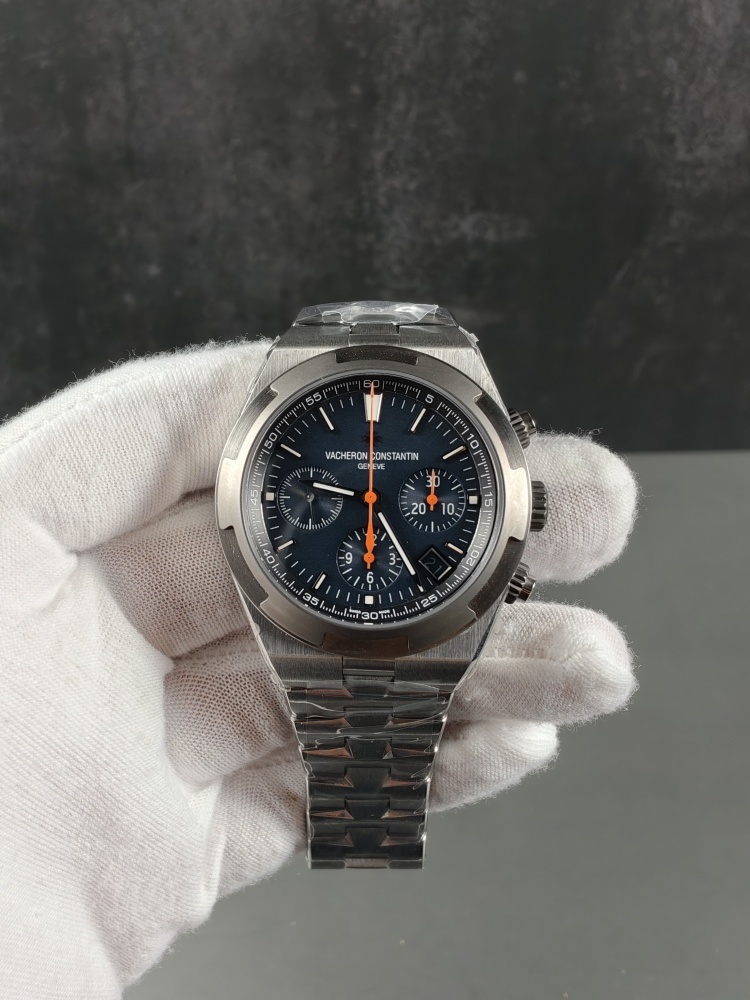 8F Overseas Chronograph "Everest" Blue Dial | 42.5mm | A7750 Automatic Chronograph Movement