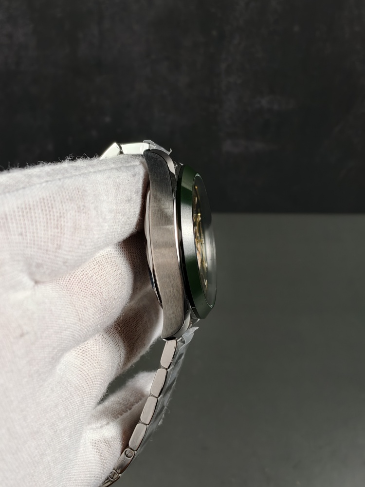 VSF Seamaster Aqua Terra Worldtimer Green Dial | 43mm | VS8938 Super Clone Movement