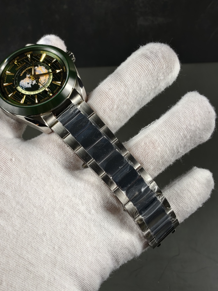 VSF Seamaster Aqua Terra Worldtimer Green Dial | 43mm | VS8938 Super Clone Movement