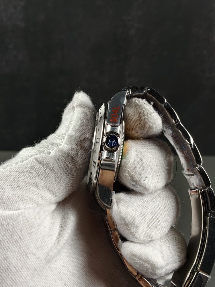 QF Explorer II Black Dial | 42mm | SH3285 Super Clone GMT Movement