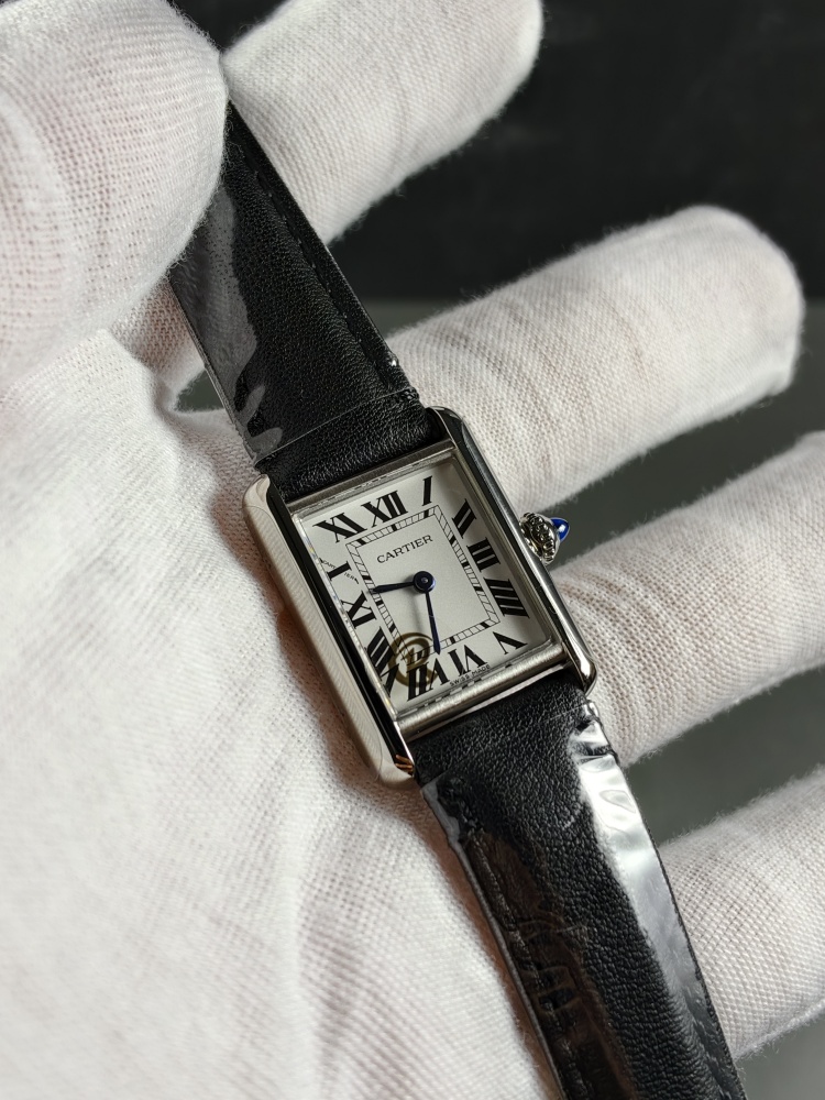 AF Tank de Cartier Small Model | Black Leather Strap | Swiss Quartz Movement