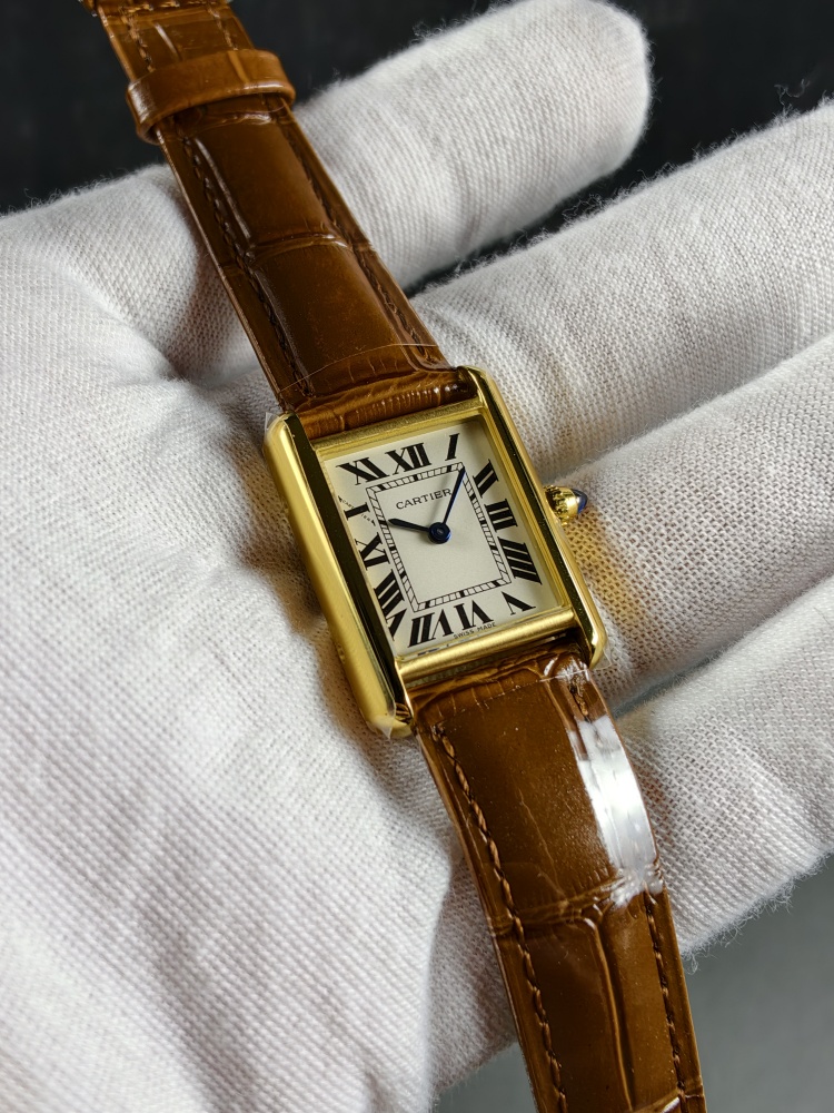 AF Tank de Cartier Small Model Yellow Gold | Brown Leather Strap | Swiss Quartz Movement