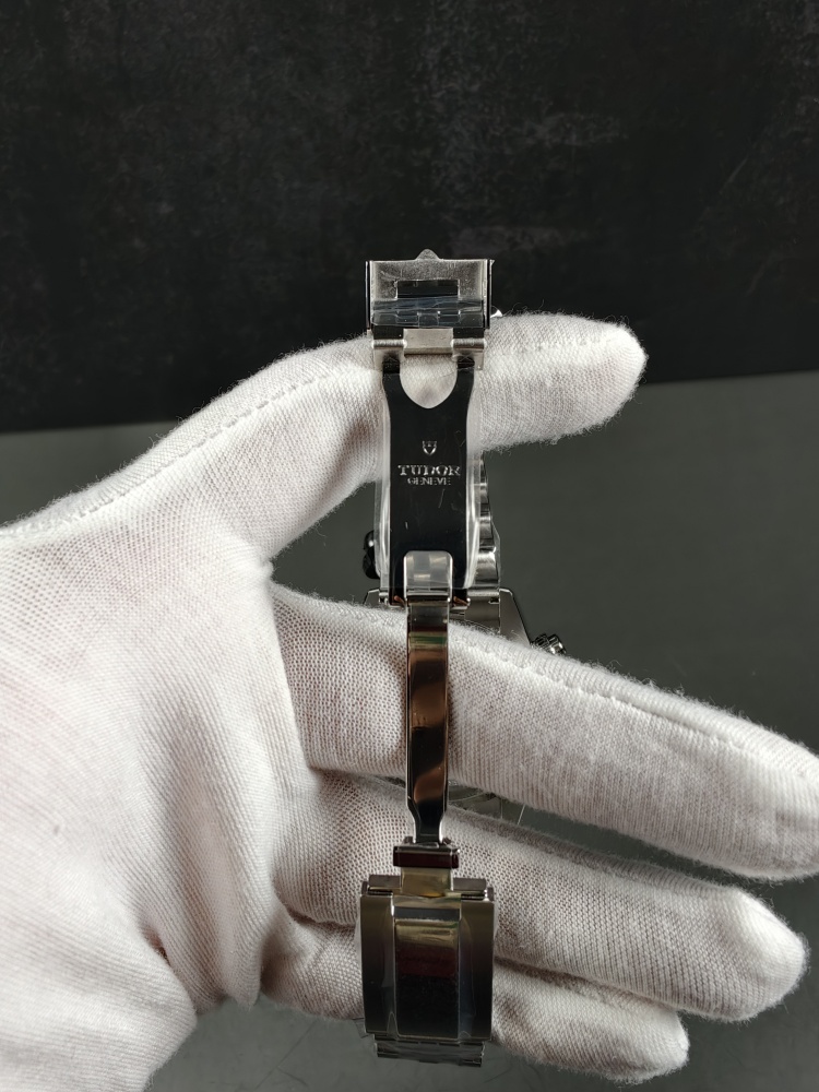 ZF Black Bay Chronograph Black Dial | 41mm | A7750 Automatic Chronograph Movement
