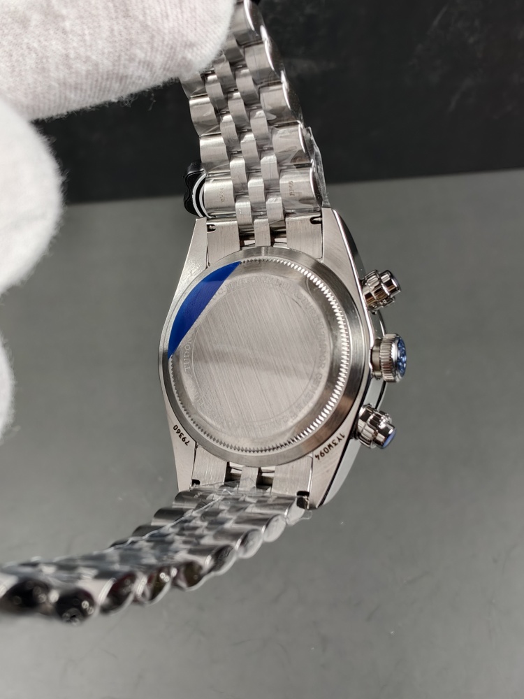 ZF Black Bay Chronograph Black Dial | 41mm | A7750 Automatic Chronograph Movement