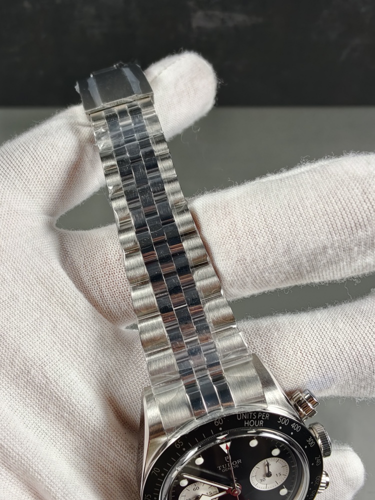 ZF Black Bay Chronograph Black Dial | 41mm | A7750 Automatic Chronograph Movement