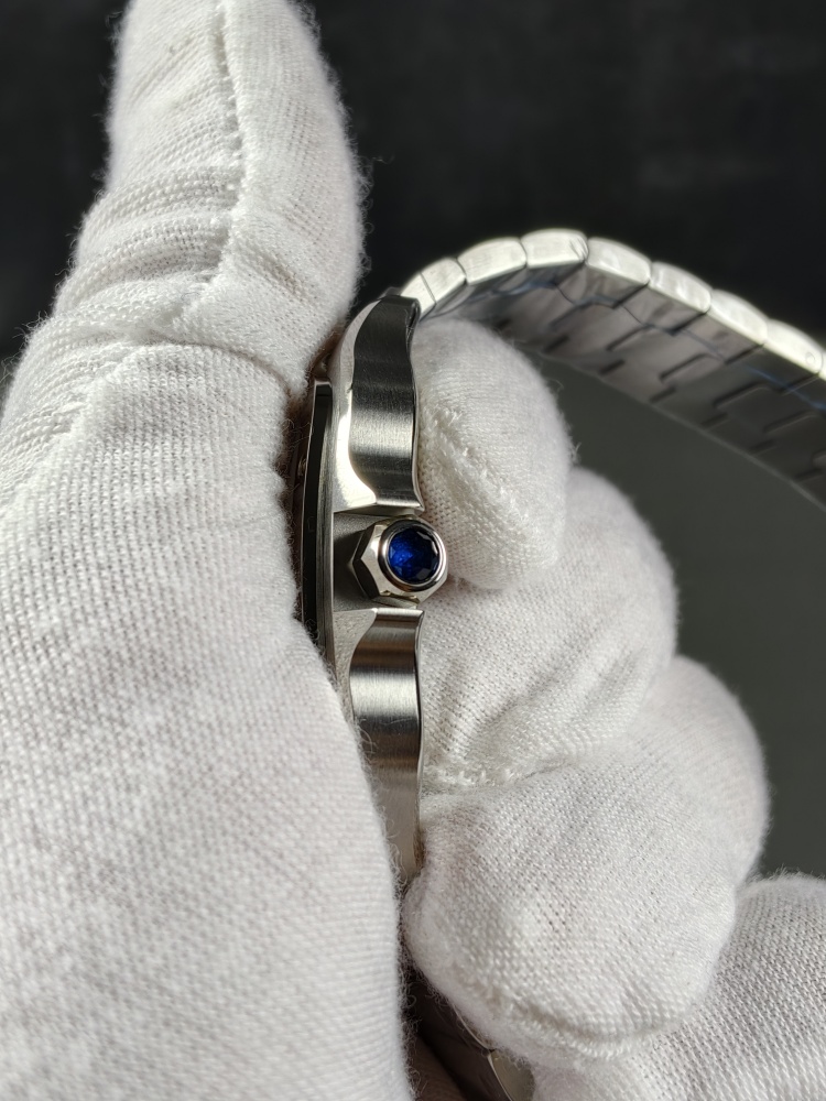 AF Santos de Cartier Large Model White Dial | Stainless Steel | Automatic Movement | Extra Black Leather Strap