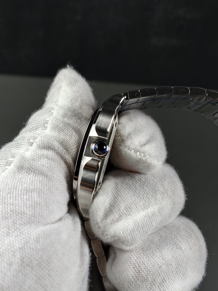 AF Santos de Cartier Medium Model White Dial | Stainless Steel | Swiss Automatic Movement | Extra Black Leather Strap