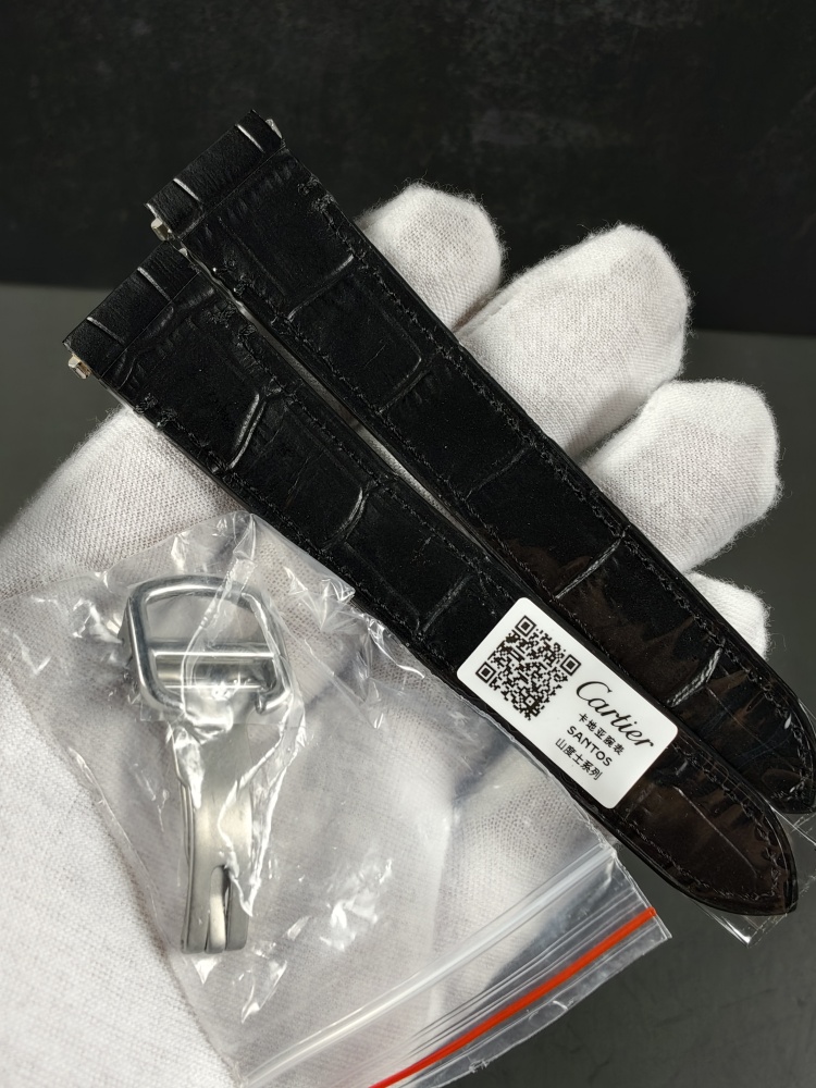 AF Santos de Cartier Medium Model White Dial | Stainless Steel | Swiss Automatic Movement | Extra Black Leather Strap