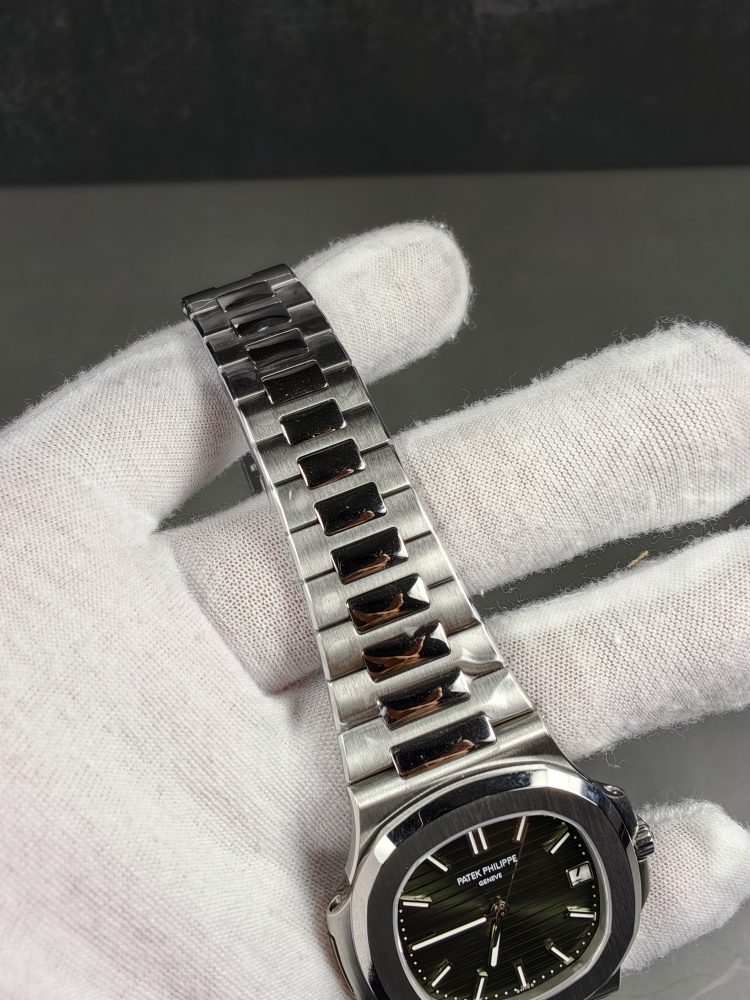 DDF Nautilus 5711 Green Dial | 40mm | 330 Super Clone Automatic Movement