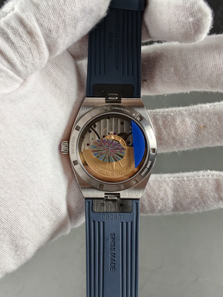 PPF Overseas 4500V Blue Dial with Rubber Straps | 41mm |