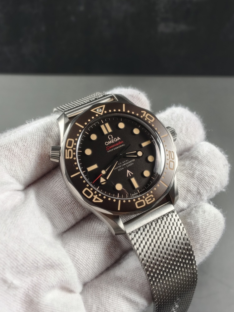 VSF Seamaster Diver 300M NTTD Titanium with Extra NATO Strap
