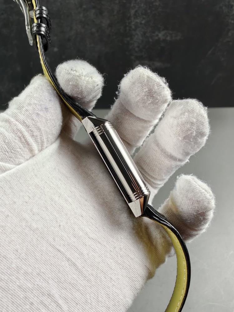 JJF Reverso Classique | 38.6mm × 23.1mm | Manual Winding Movement