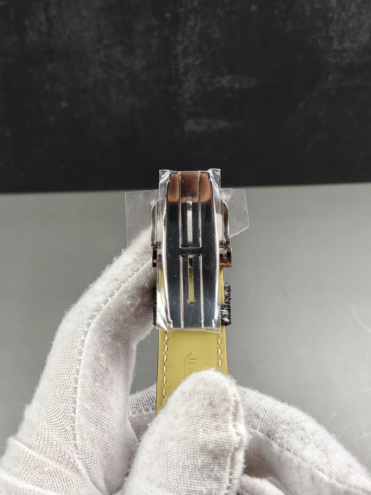 JJF Reverso Classique | 38.6mm × 23.1mm | Manual Winding Movement