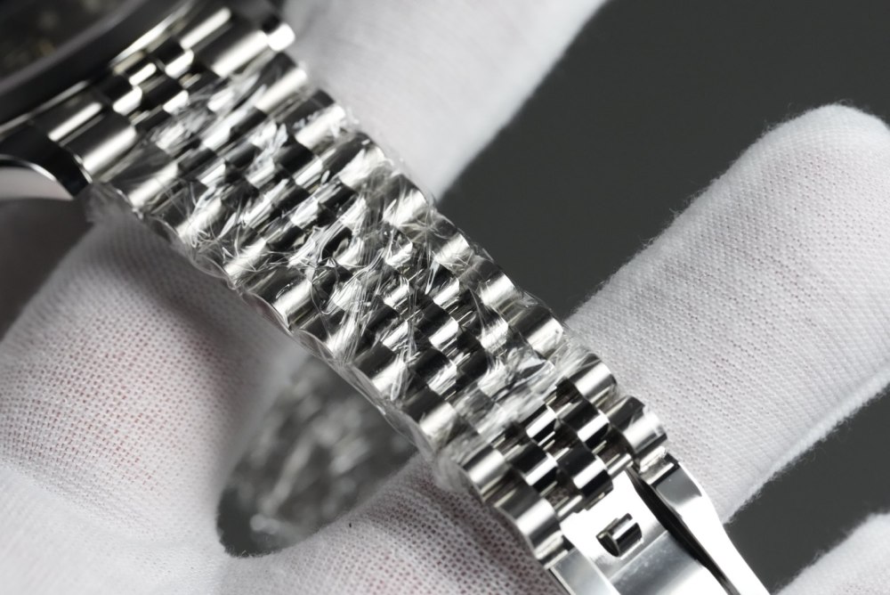 Superfranken Gold V2 Free-Sprung Datejust Silver Dial | 41mm | DD3235 Free-Sprung Super Clone Movement | Genuine Crystal, Dial, Hands, Date Wheel, Bezel & Crown