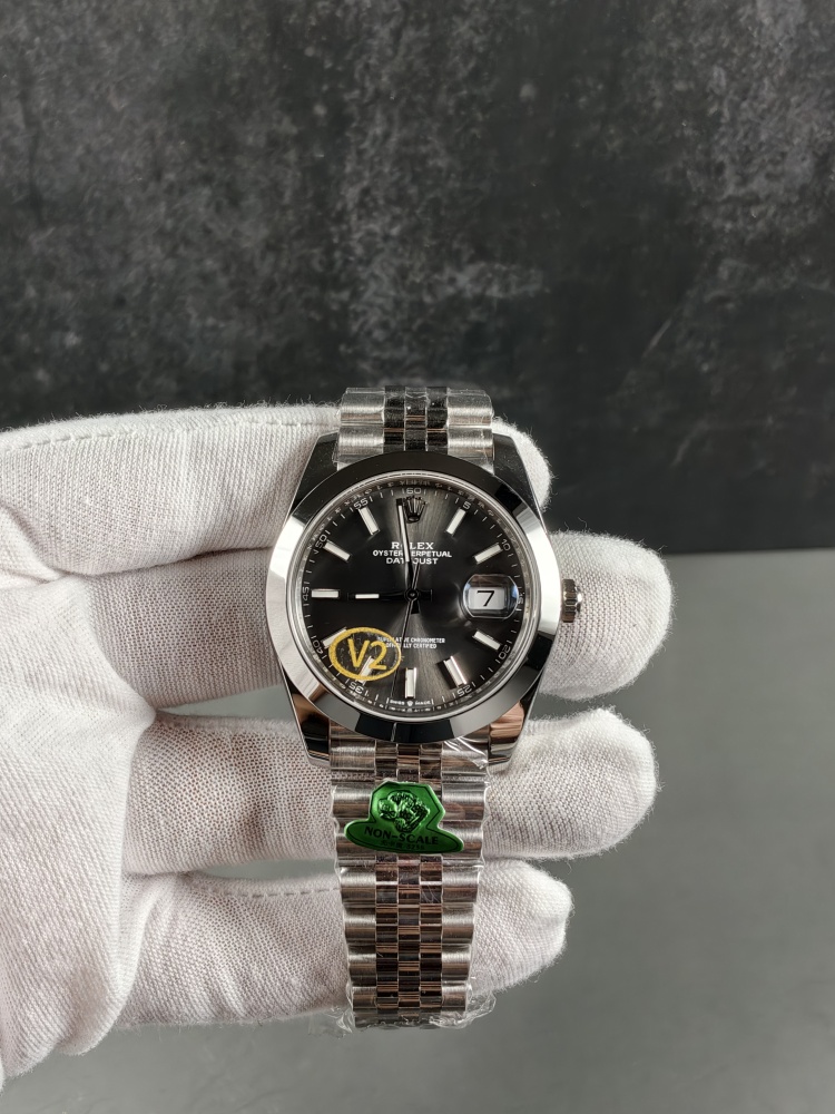 GOLD V2 Free-Sprung Datejust Rhodium Dial | 41mm | Free-Sprung JH3235 Super Clone Movement | Jubilee Bracelet | Smooth Bezel