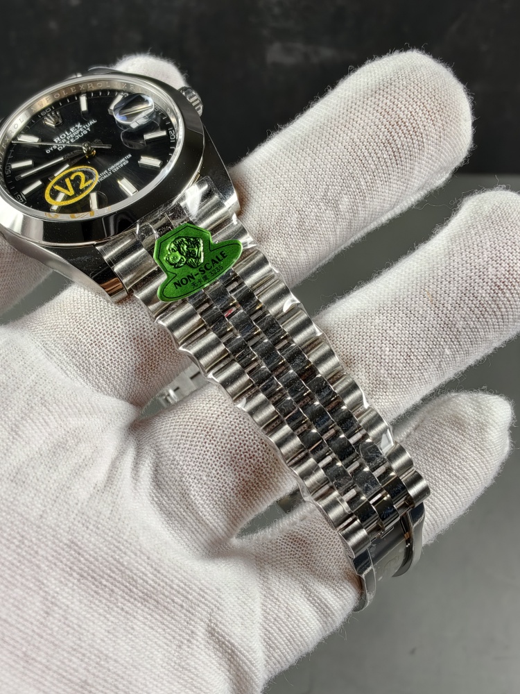 GOLD V2 Free-Sprung Datejust Black Dial | 41mm | Free-Sprung JH3235 Super Clone Movement | Jubilee Bracelet | Smooth Bezel