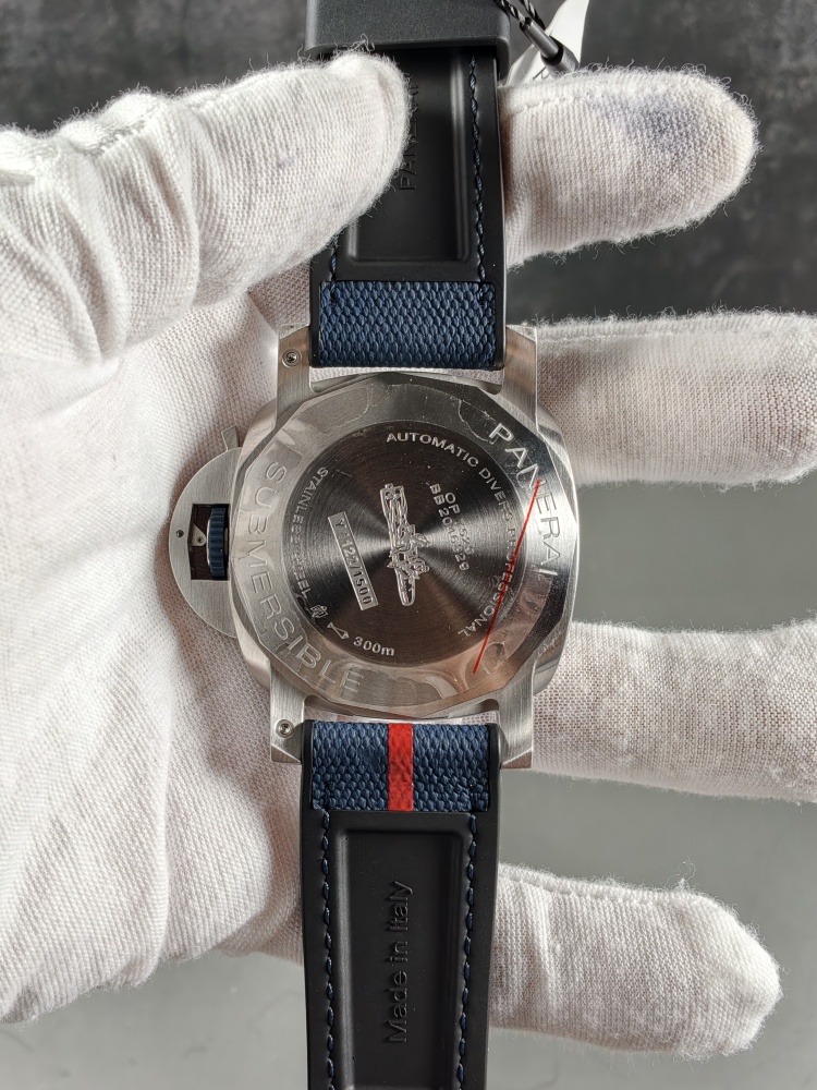 VSF Submersible QuarantaQuattro Luna Rossa PAM1391 | 44mm | VS Super Clone P.900 Automatic Movement