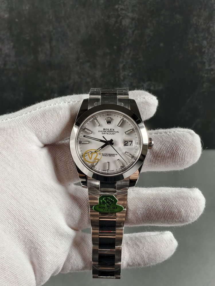 GOLD V2 Free-Sprung Datejust White Dial | 41mm | Free-Sprung JH3235 Super Clone Movement | Oyster Bracelet | Smooth Bezel