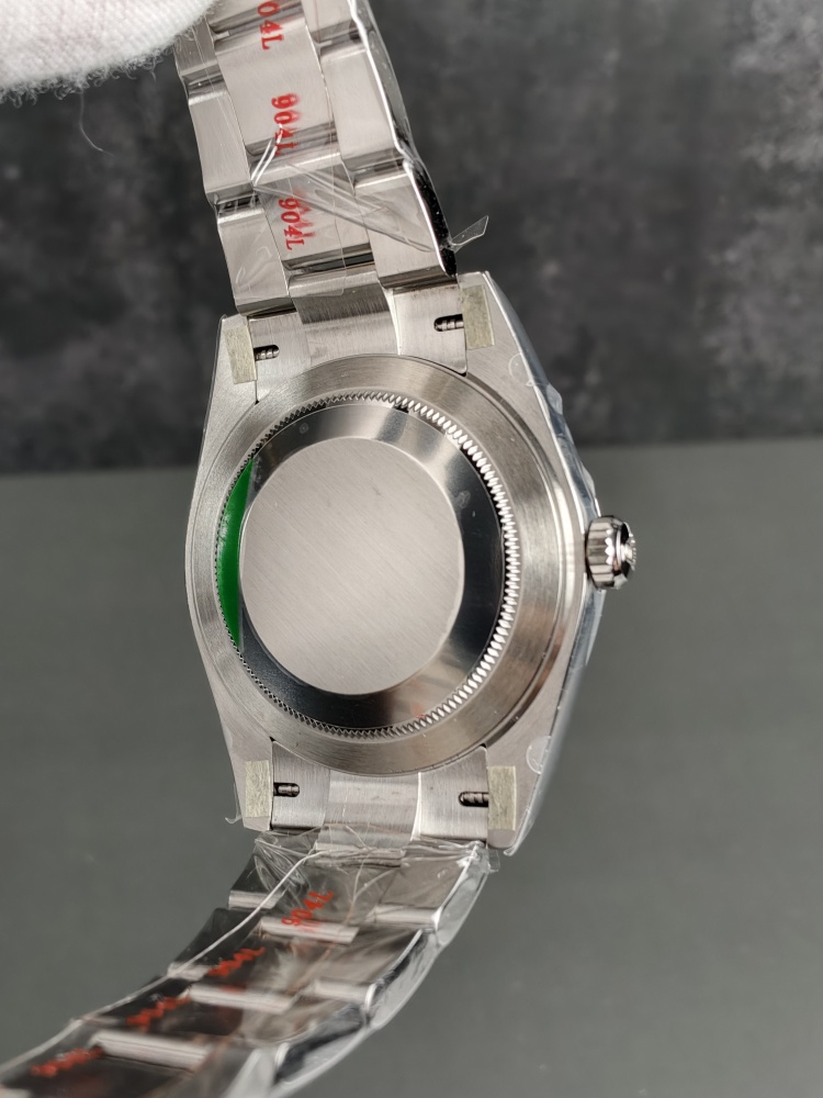 GOLD V2 Free-Sprung Datejust Green Dial | 41mm | Free-Sprung JH3235 Super Clone Movement | Oyster Bracelet | Smooth Bezel