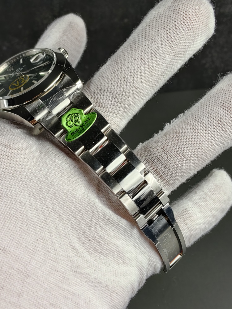 GOLD V2 Free-Sprung Datejust Green Dial | 41mm | Free-Sprung JH3235 Super Clone Movement | Oyster Bracelet | Smooth Bezel