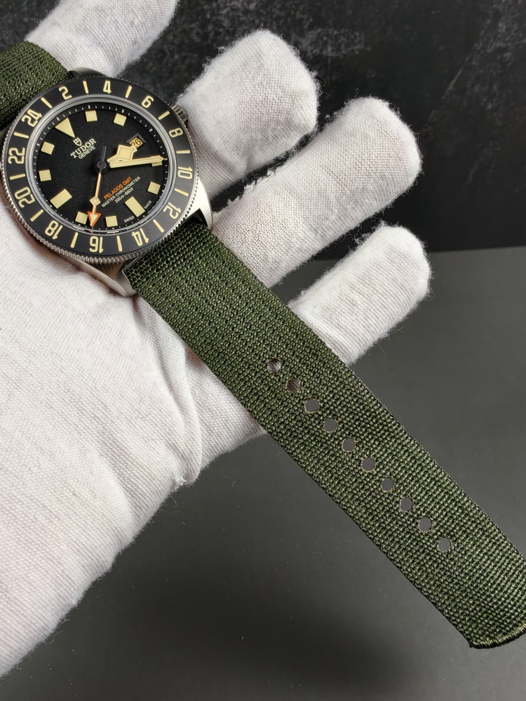 M+ Pelagos FXD GMT Matte Black Dial | 42mm | Miyota 9075 True GMT Automatic Movement | Green Fabric Strap