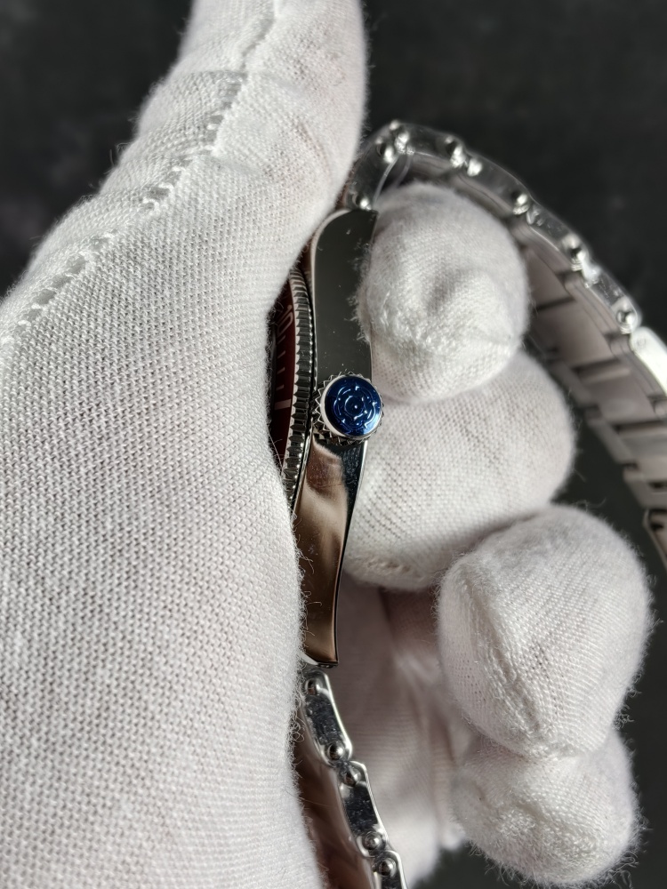 ZF Black Bay 58 Burgundy Oyster Bracelet
