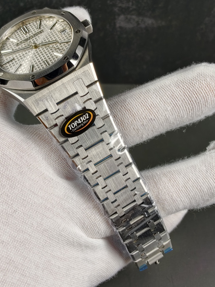 TOP Royal Oak 15510 White Dial | 41mm | Clone Calibre 4302 Movement