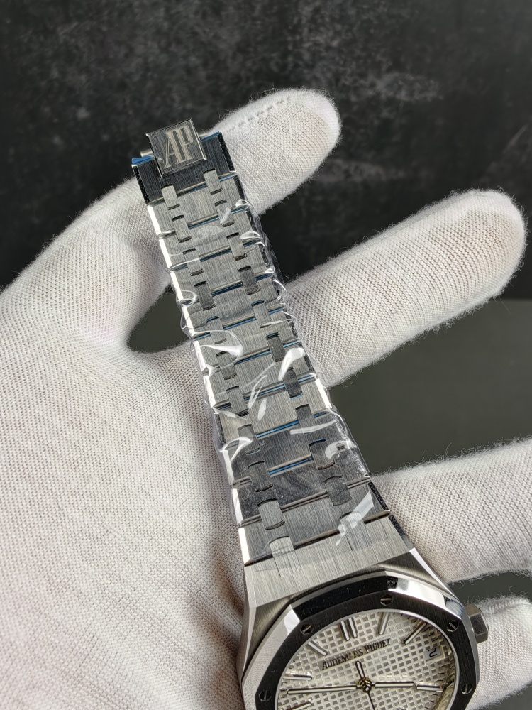 TOP Royal Oak 15510 White Dial | 41mm | Clone Calibre 4302 Movement