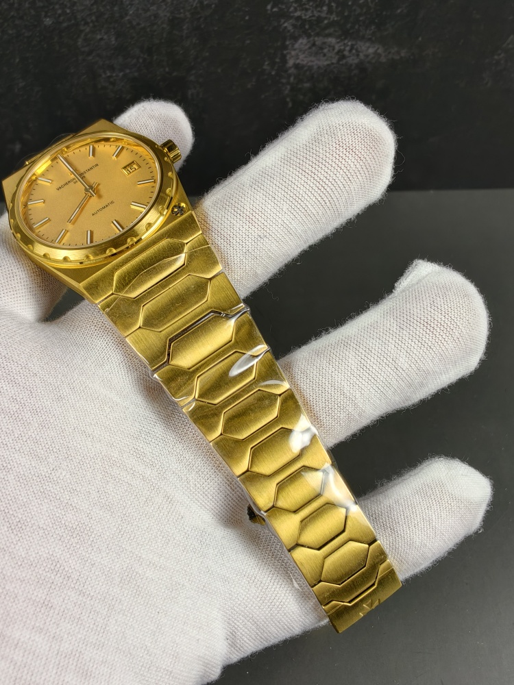 VC+ Historiques 222 Yellow Gold | 37mm | Decorated Miyota 9015 Automatic Movement