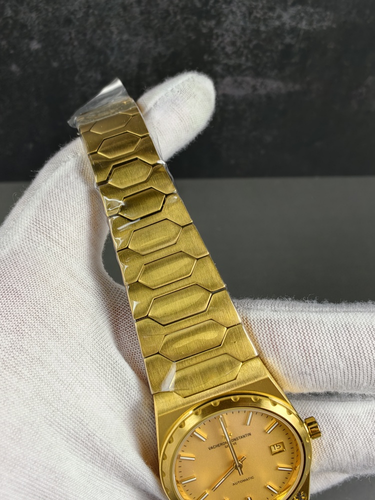 VC+ Historiques 222 Yellow Gold | 37mm | Decorated Miyota 9015 Automatic Movement
