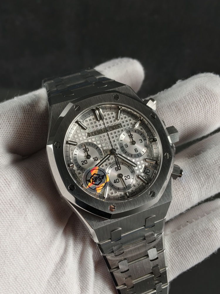 APSF V2 Free-Sprung Royal Oak Selfwinding Chronograph 26240 White Dial | 41mm | SH4401 V2 Free-Sprung Flyback Chronograph Movement