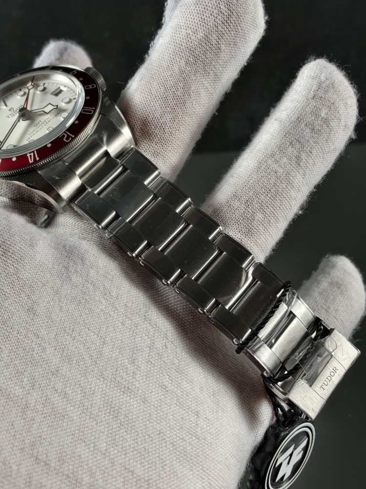 ZF Black Bay GMT Opaline Dial | 41mm | True GMT Automatic Movement | Stainless Steel Bracelet