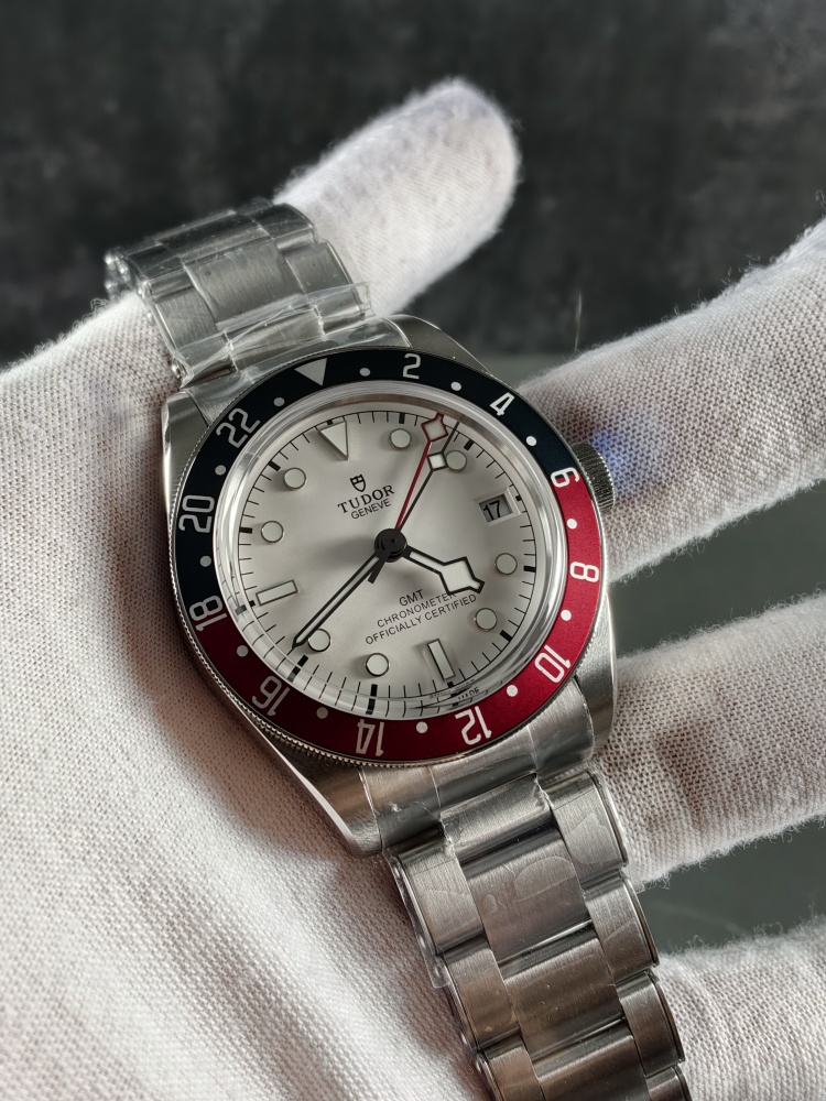 ZF Black Bay GMT Opaline Dial | 41mm | True GMT Automatic Movement | Stainless Steel Bracelet