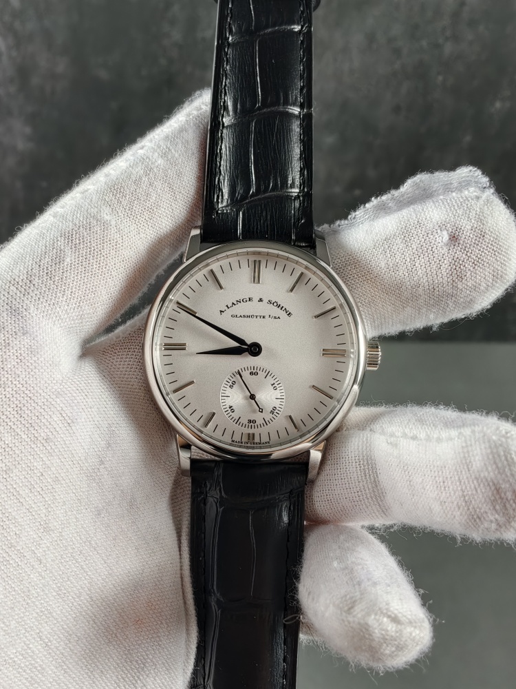 F8 A. Lange & Söhne Saxonia Thin | 40mm | Manual Wind Movement