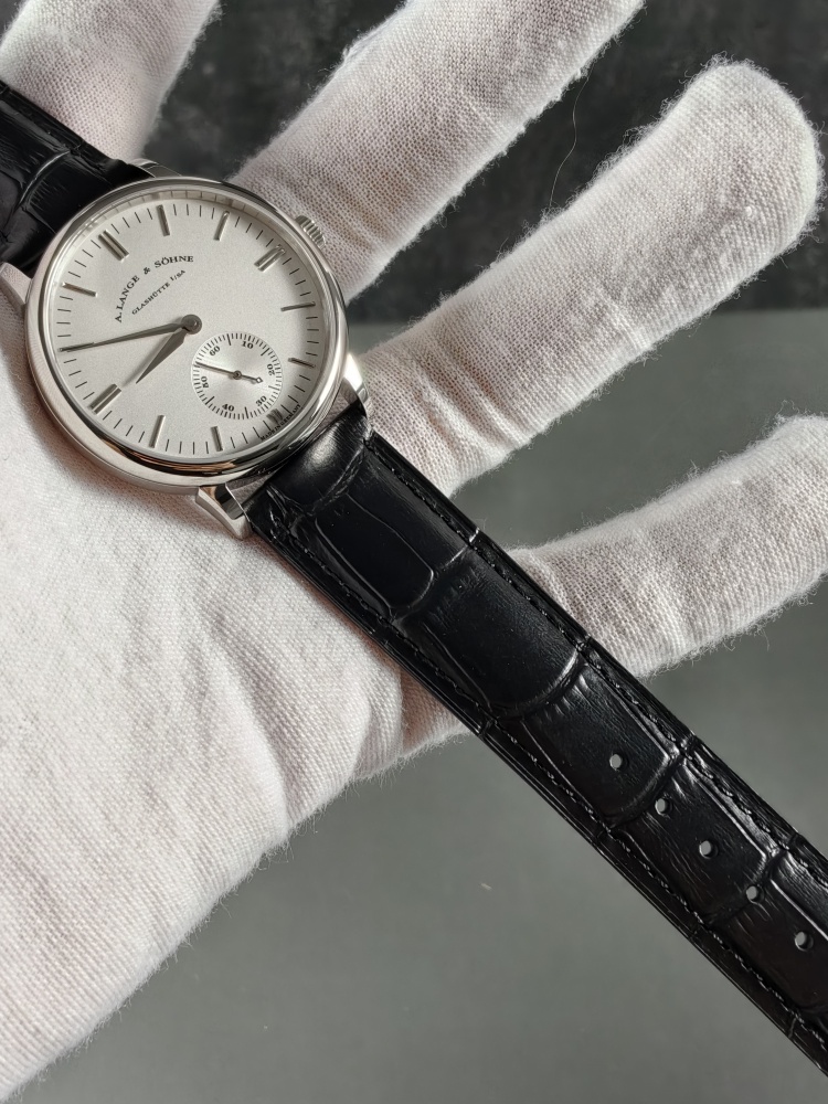 F8 A. Lange & Söhne Saxonia Thin | 40mm | Manual Wind Movement